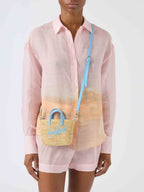 Borsa City micro in raffia con logo azzurro ricamato a contrasto