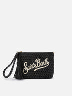 Pouch in rafia intrecciata nera con logo ricamato