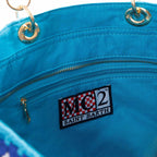 Borsa Victoria Crochet in crochet con fiori azzurri